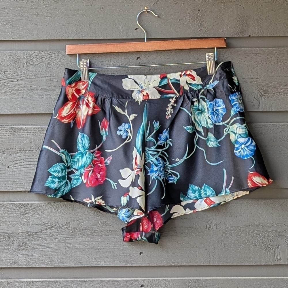 VTG 80s Natori Floral Satin Flowy Pajama Shorts Size Large Black